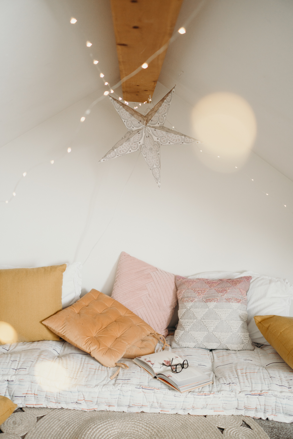Tech Free Corner Home Decor