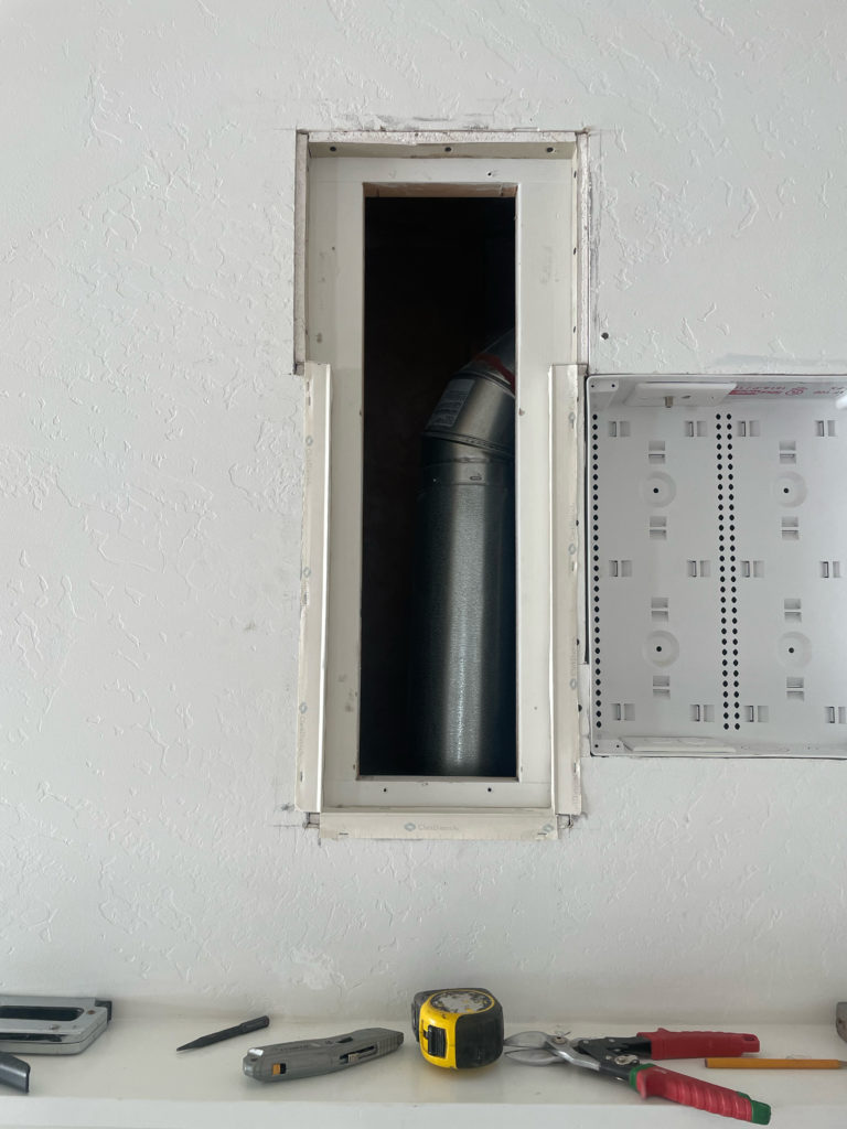 How to Mount a Samsung Frame TV Above A Mantle